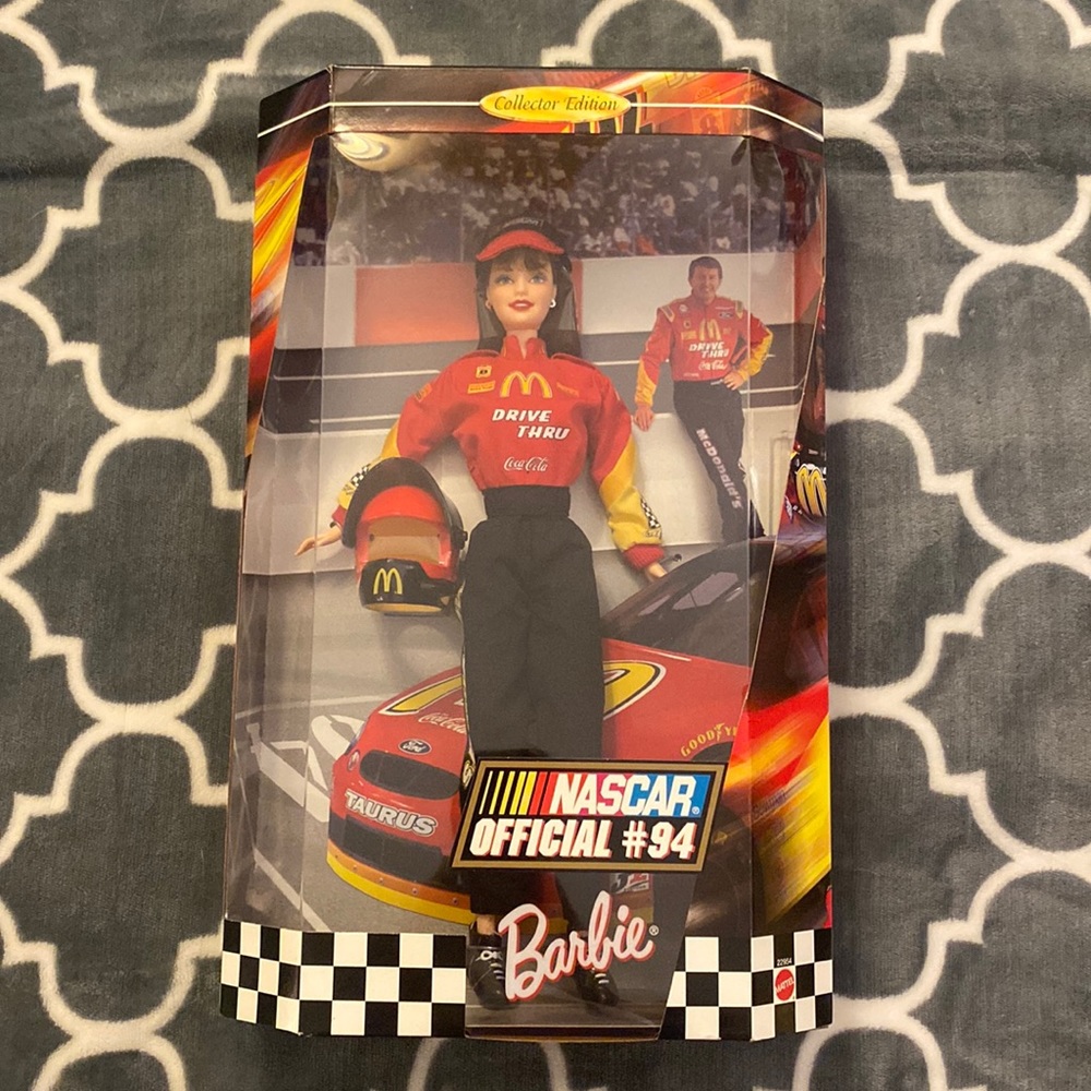 NRFB Nascar Barbie Official #94 - Bill Elliott box - McDonalds Sponsor clothing